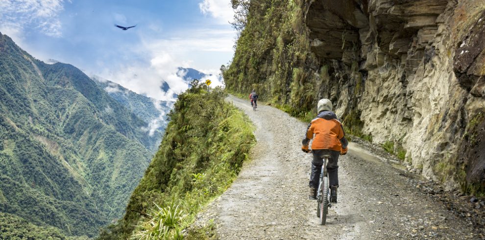 camino-de-la-muerte-en-bicicleta